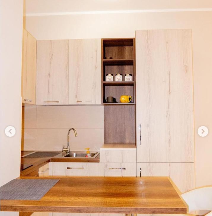 Deni Apartment Durres